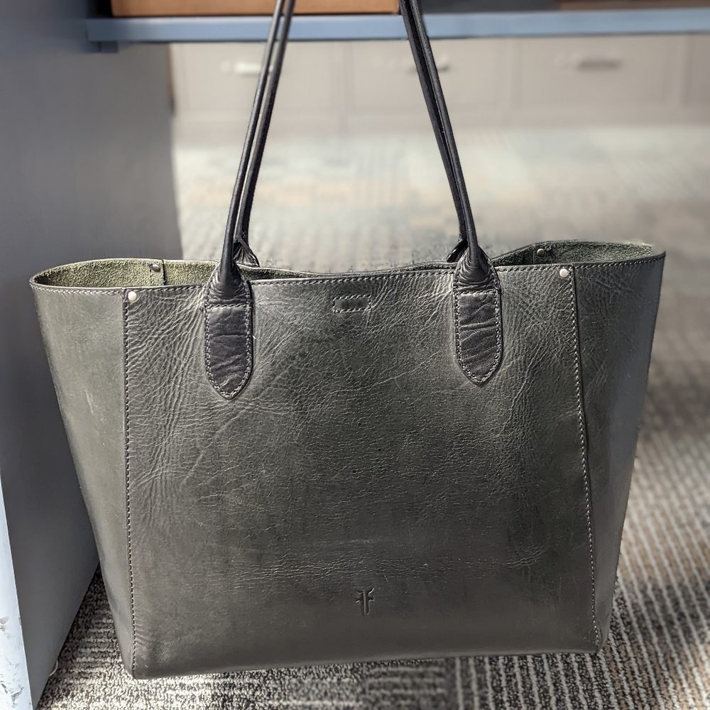 Frye tote